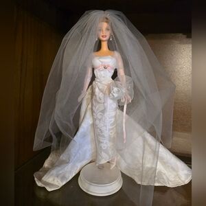 Sophisticated Wedding 2002 Mattel Barbie doll Bridal Collection w Stand